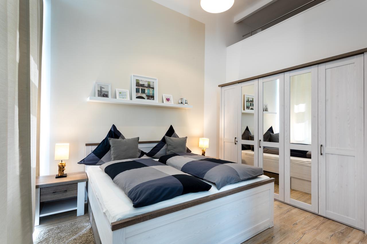 The Goethe Loft, 2 Bedroom Up To 5 People Berlin Eksteriør billede